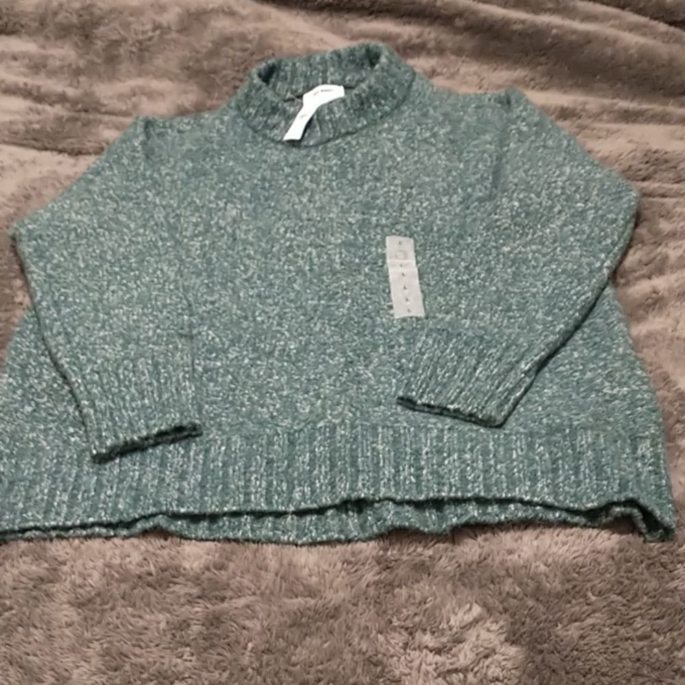 New Chunky Teal speckled with white color sweater!
